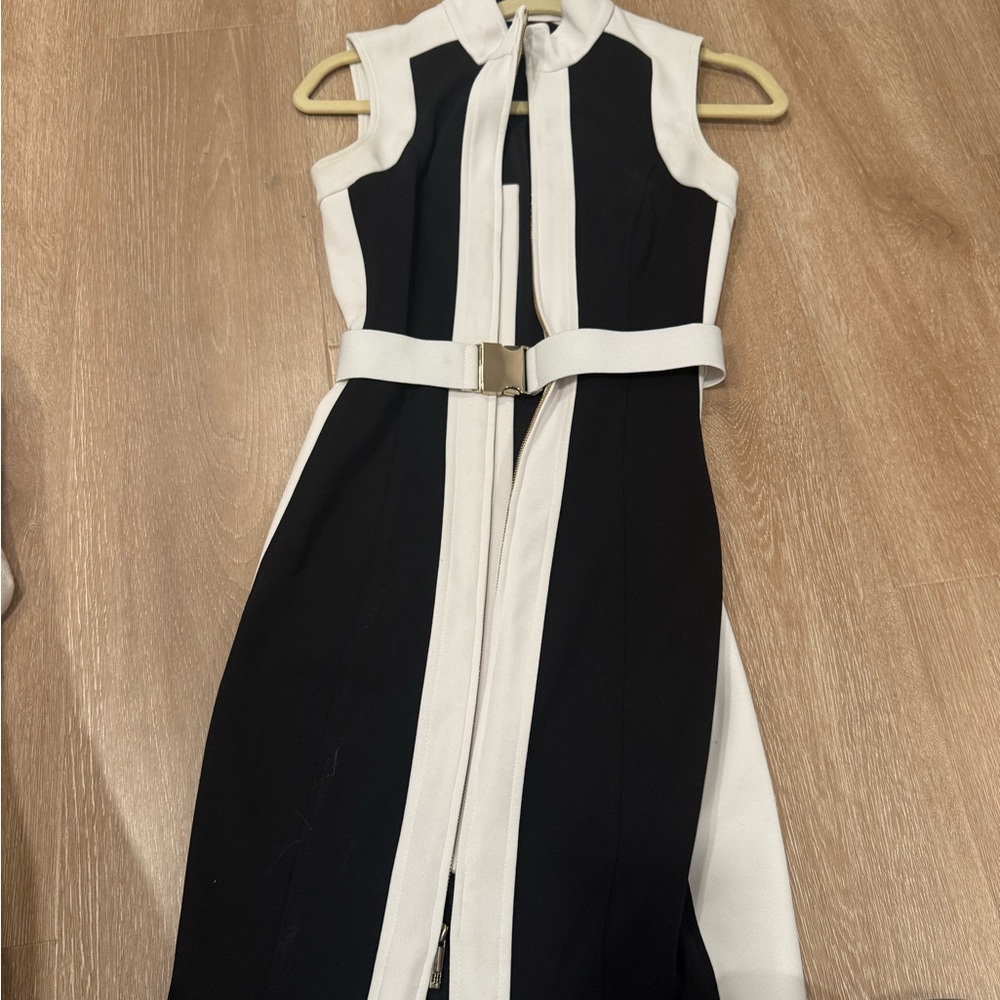 Elegant Black and White Sleeveless Dress